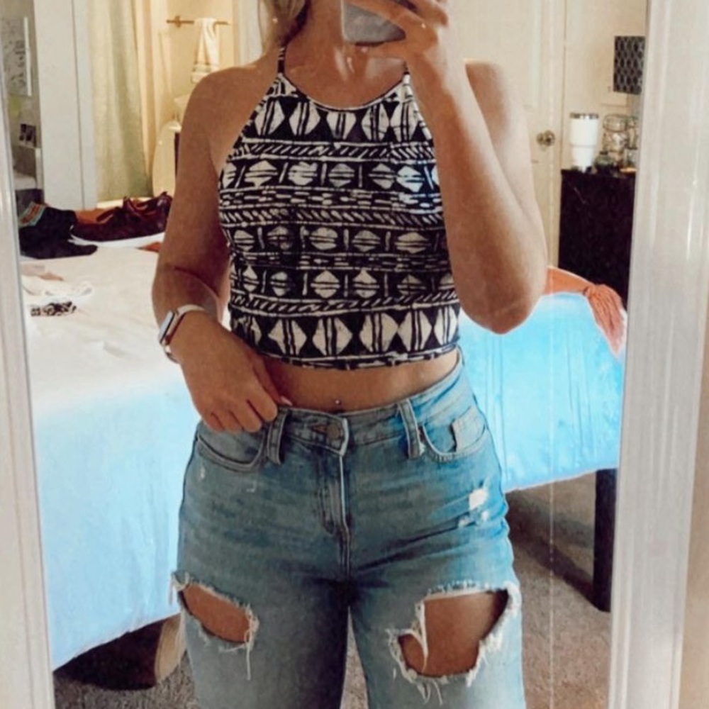 Navy and white printed cropped shirt